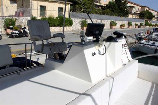 Bertram yacht Bertram yacht 38' convertible