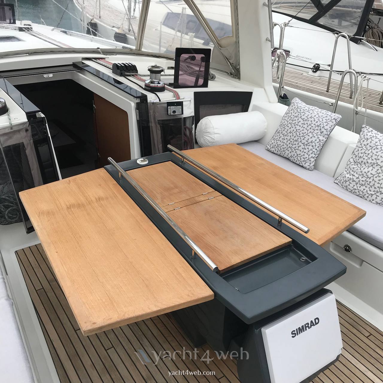 BENETEAU Oceanis 45 - Foto Exterior: detalhe 5