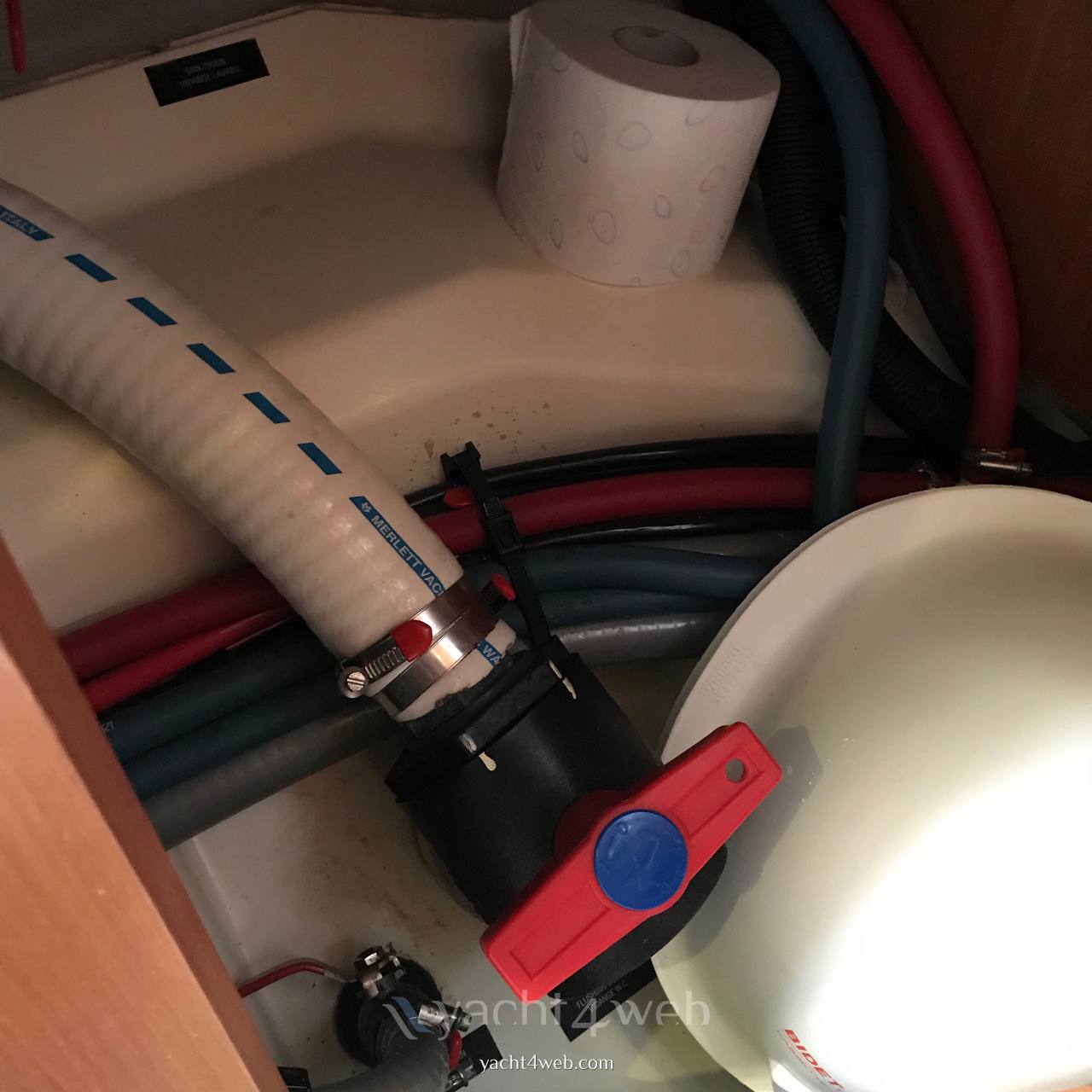 BENETEAU Oceanis 45 - Foto Dentro 9