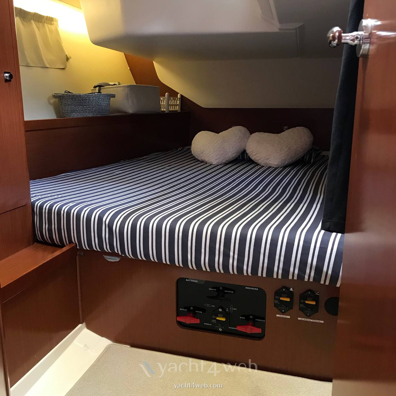 BENETEAU Oceanis 45 - Foto Dentro 3