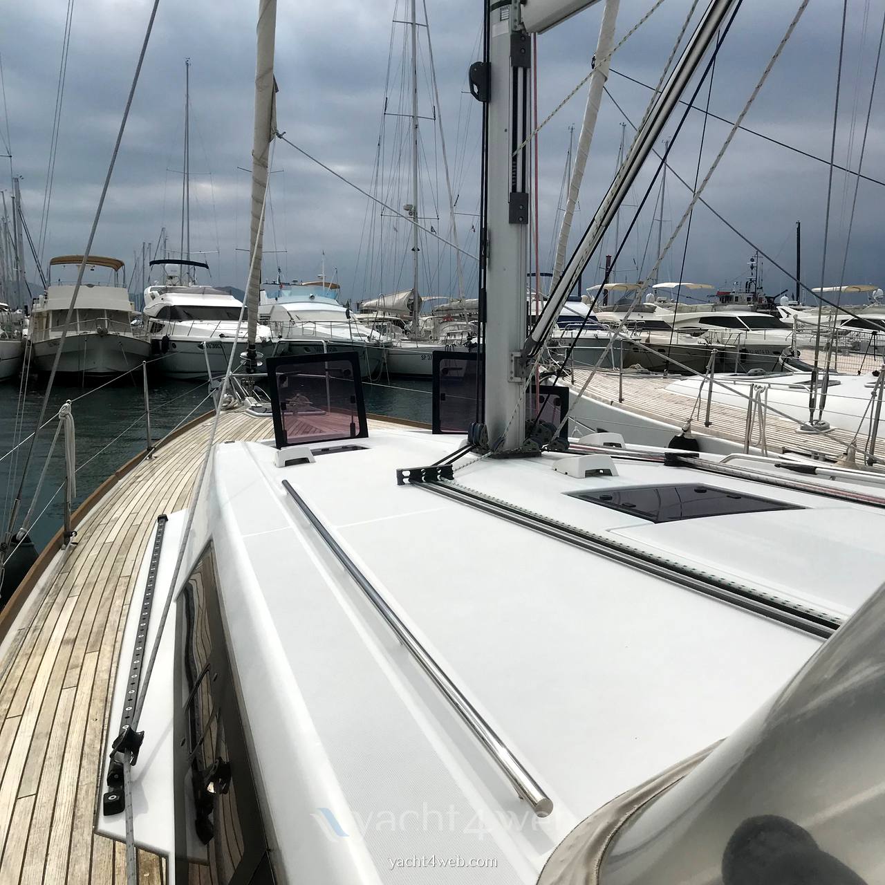 BENETEAU Oceanis 45 - Foto Exterior: detalhe 3