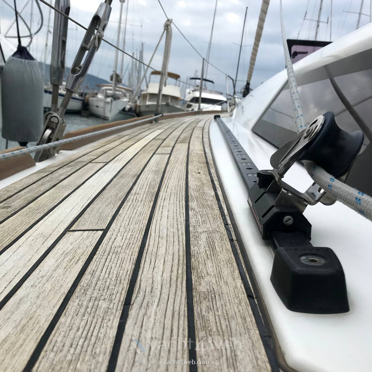 BENETEAU Oceanis 45 - Foto Exterior: detalhe 4