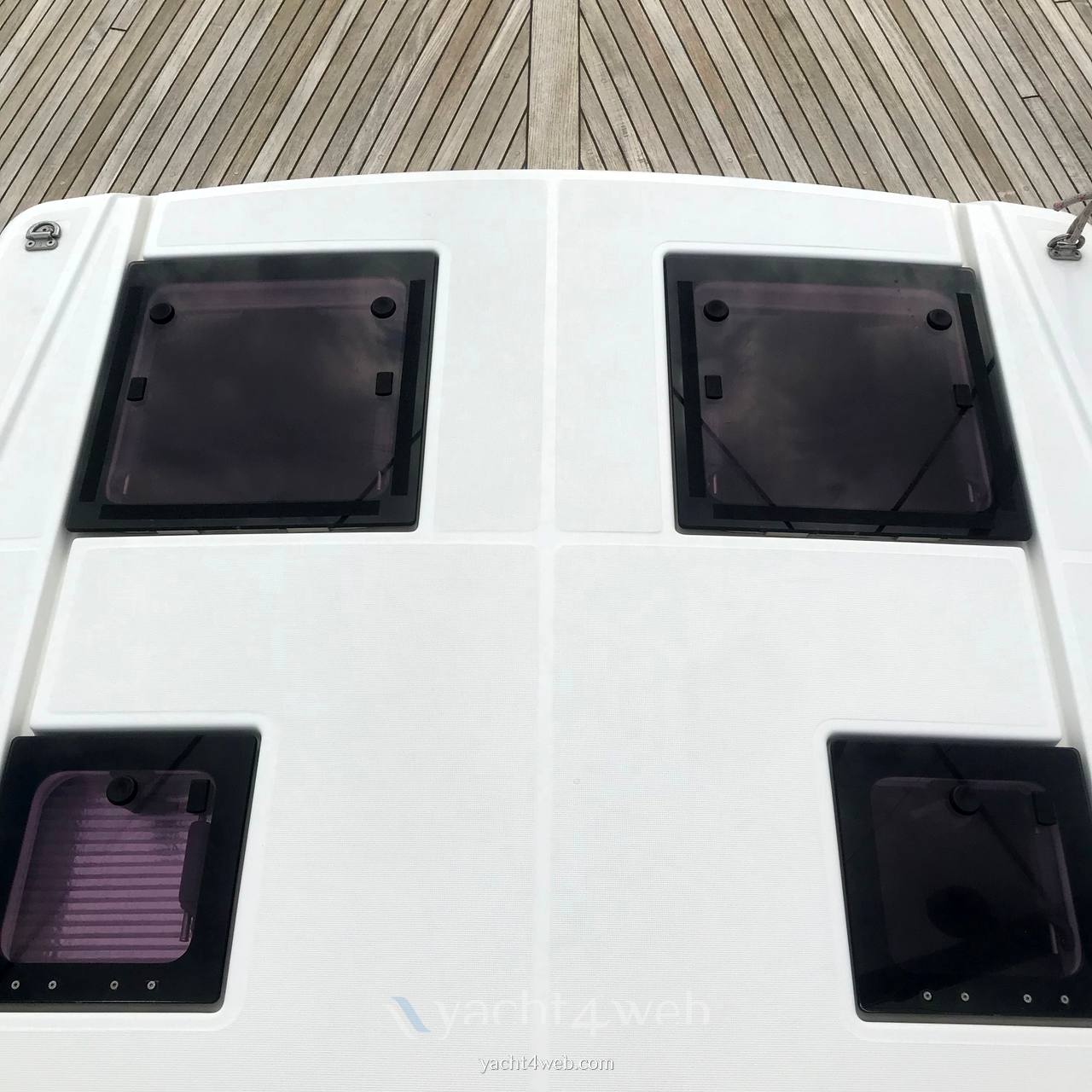 BENETEAU Oceanis 45 - Foto Exterior: detalhe 9