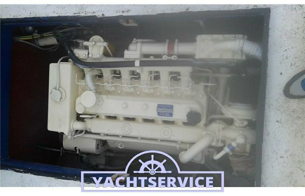 Cantiere-navale-d-abruzzo Barca da pesca con licenza 1 gt - Fotos Motor 1