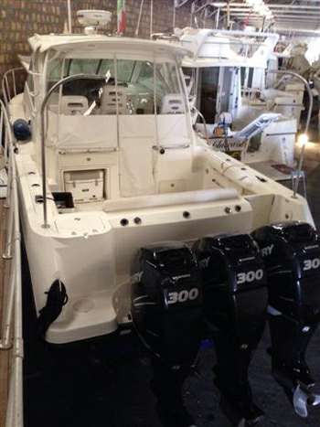 Boston whaler Boston whaler 345 conquest