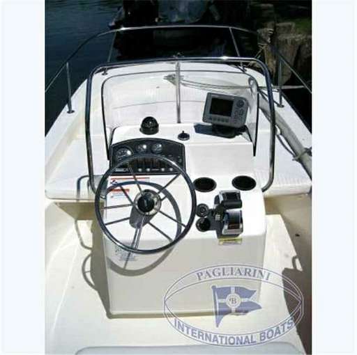 Boston Boston Whaler 17 montauk