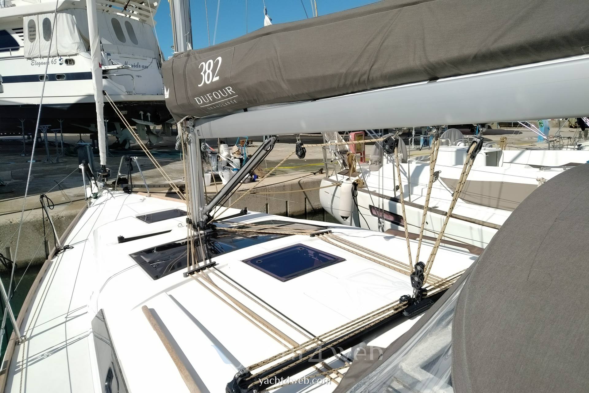 Dufour Yachts 382 grand large