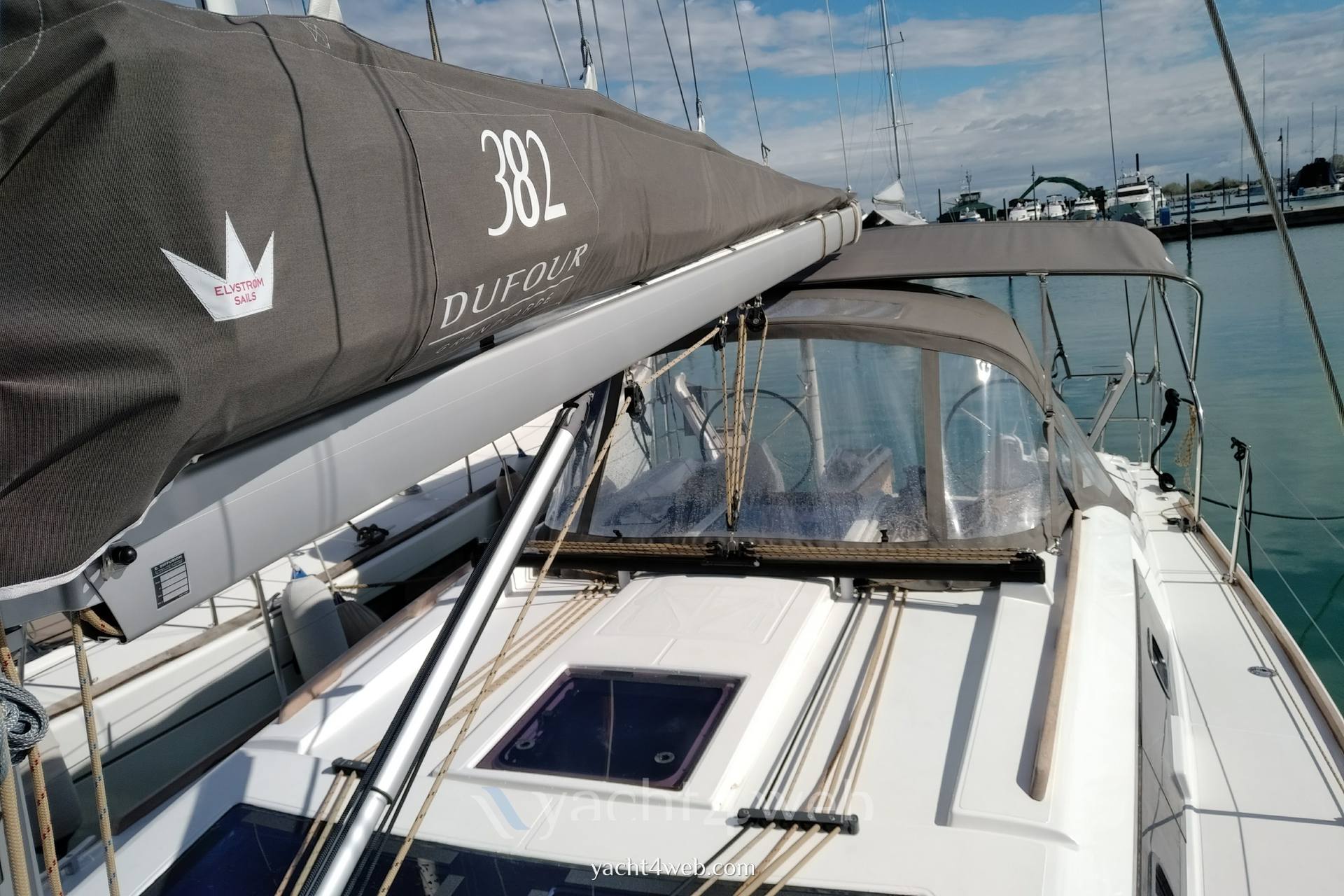 Dufour Yachts 382 grand large