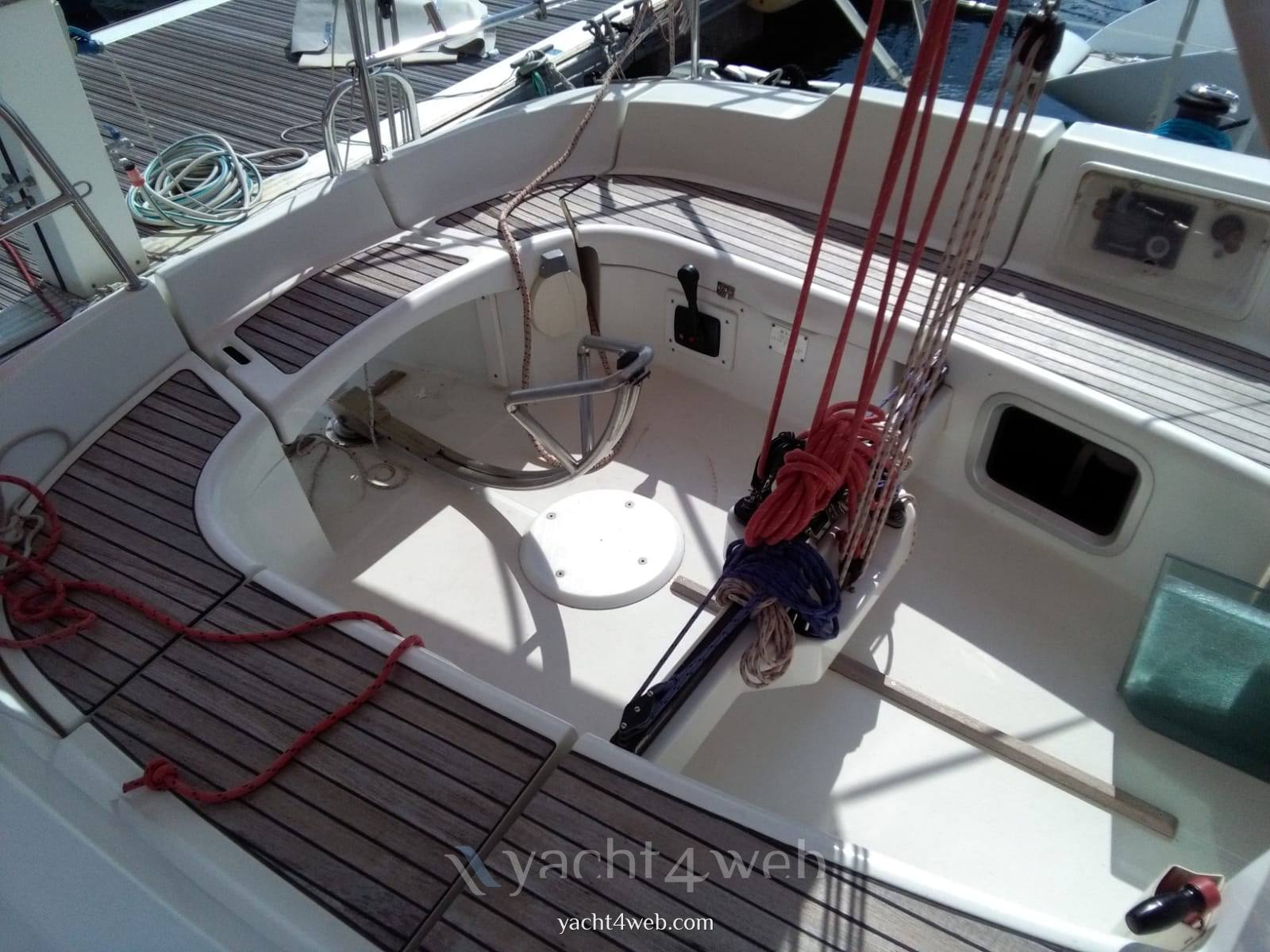 Jeanneau Sun fast 35 Exterior: detail