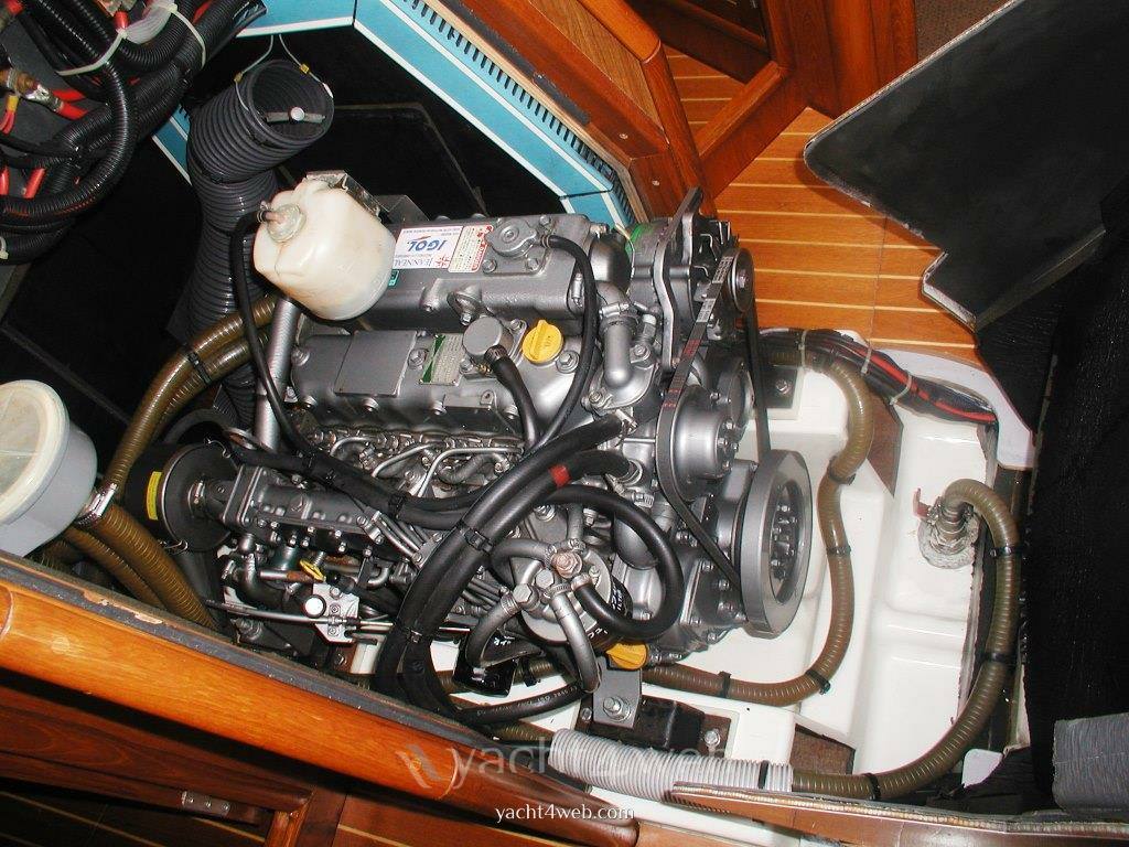 Jeanneau Sun fast 43 Motore