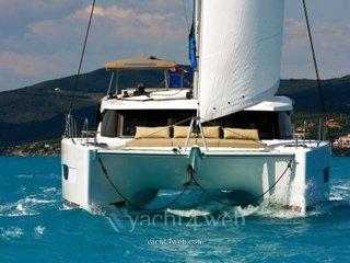 Fountaine Pajot Lucia 40