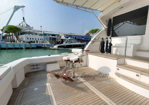 Bertram yacht Bertram yacht Betram 700 convertible