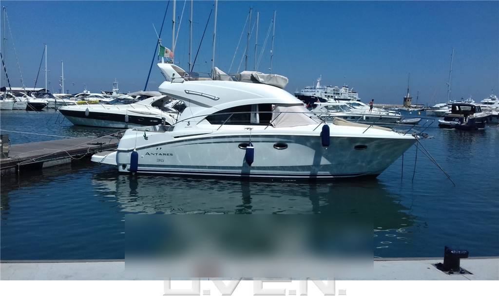 Beneteau Antares 36 fly