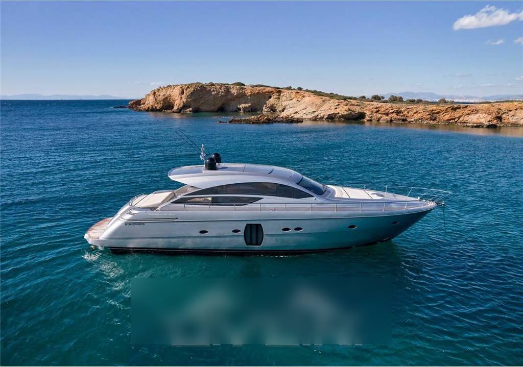 Pershing 64 Hard top 64 Barco a motor usado para venda