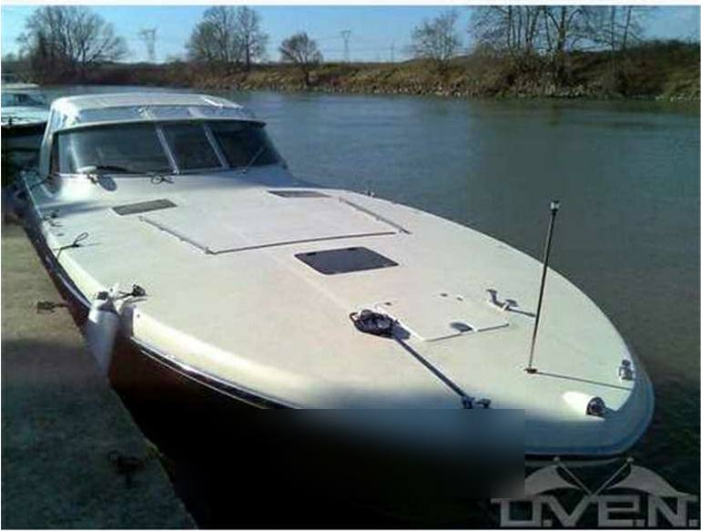 Itama 55' Express Cruiser