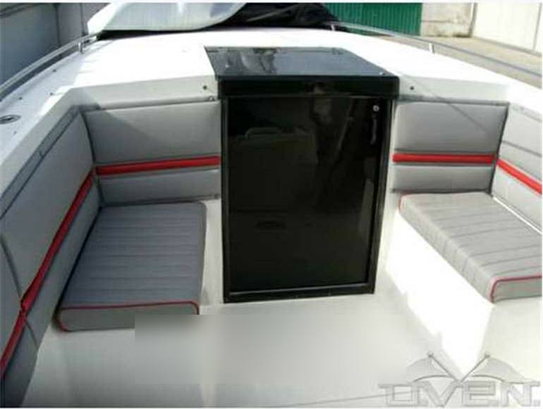 Well craft Scarab 27' sport 快速巡洋舰 使用