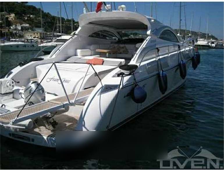 Rizzardi Incredible 45' Express Cruiser usado