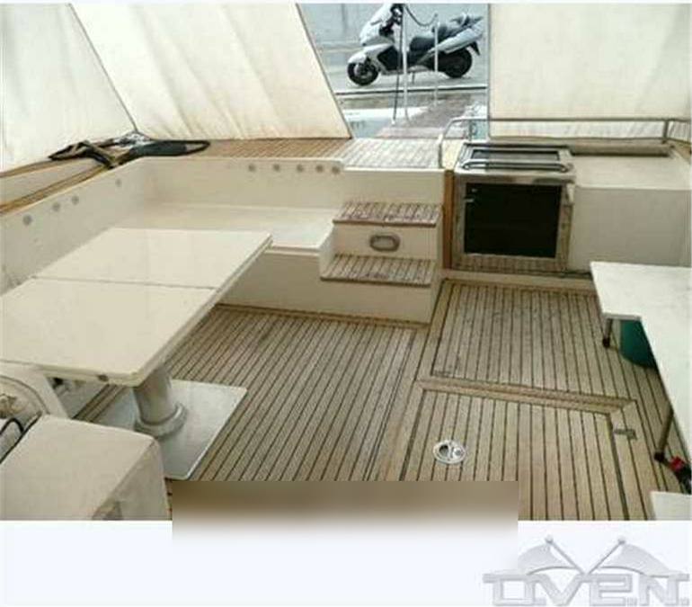 Piantoni 48' barco a motor