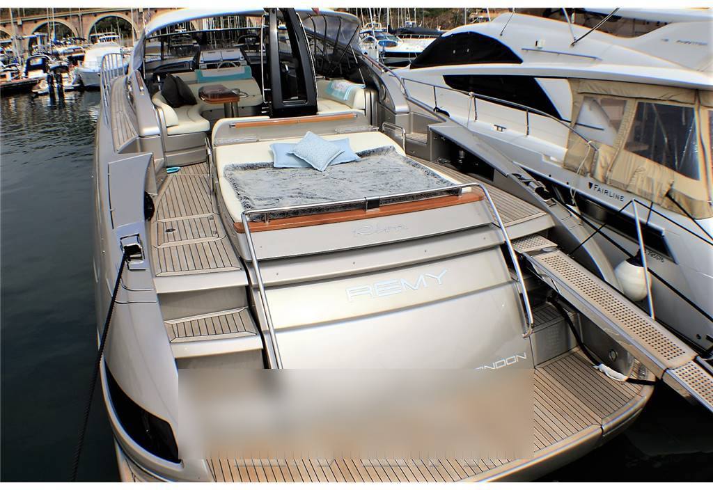 Riva 63 Virtus Barco de motor usado para venta