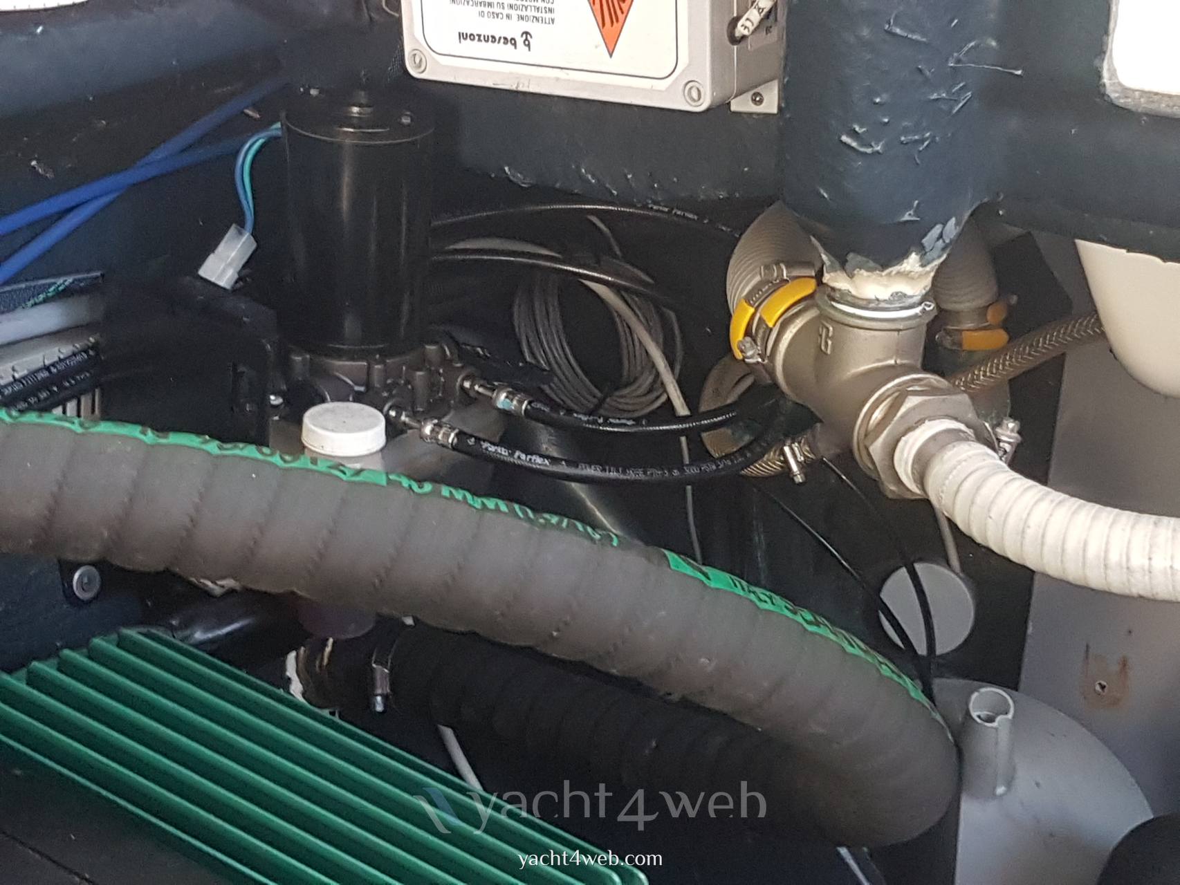 CRANCHI Zaffiro 36 Engine