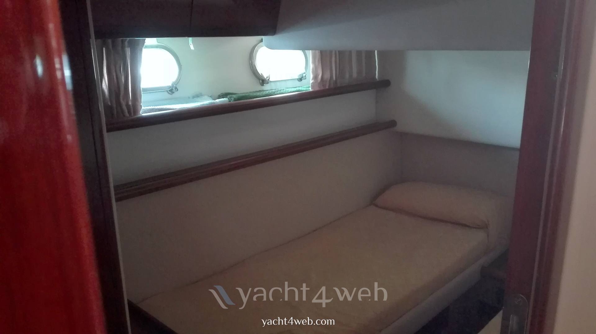 Ferretti 150 fly - Foto Interno 1