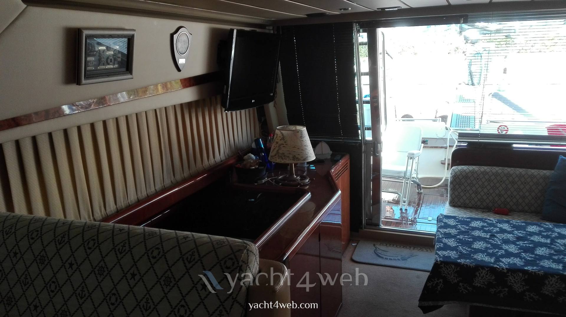 Ferretti 150 fly - Foto Interno 4