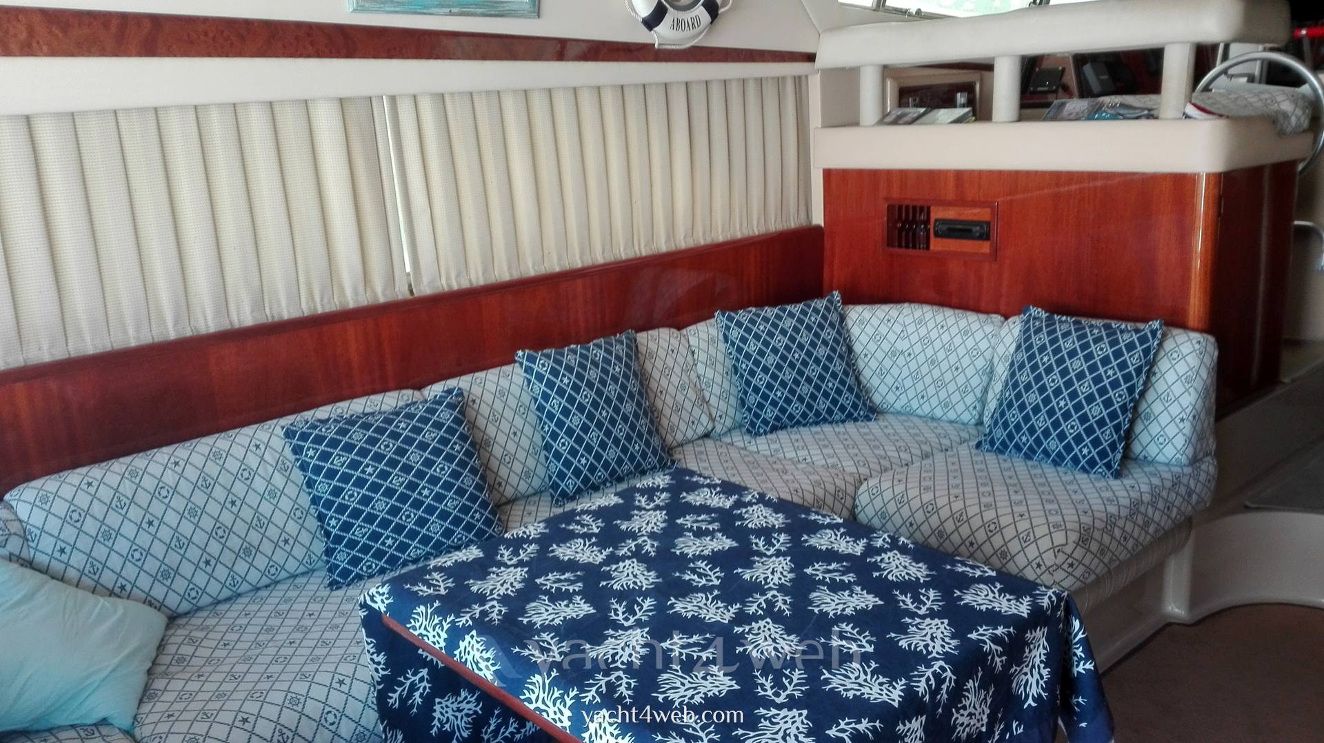 Ferretti 150 fly - Foto Interno 8