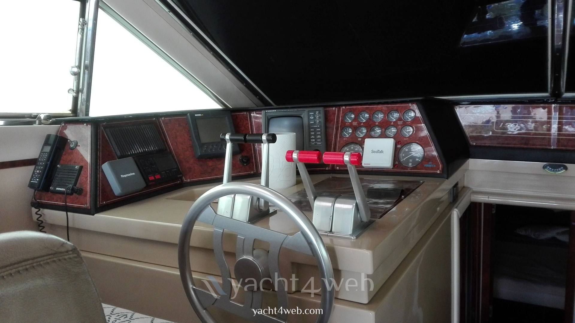 Ferretti 150 fly - Foto Strumentazione 2