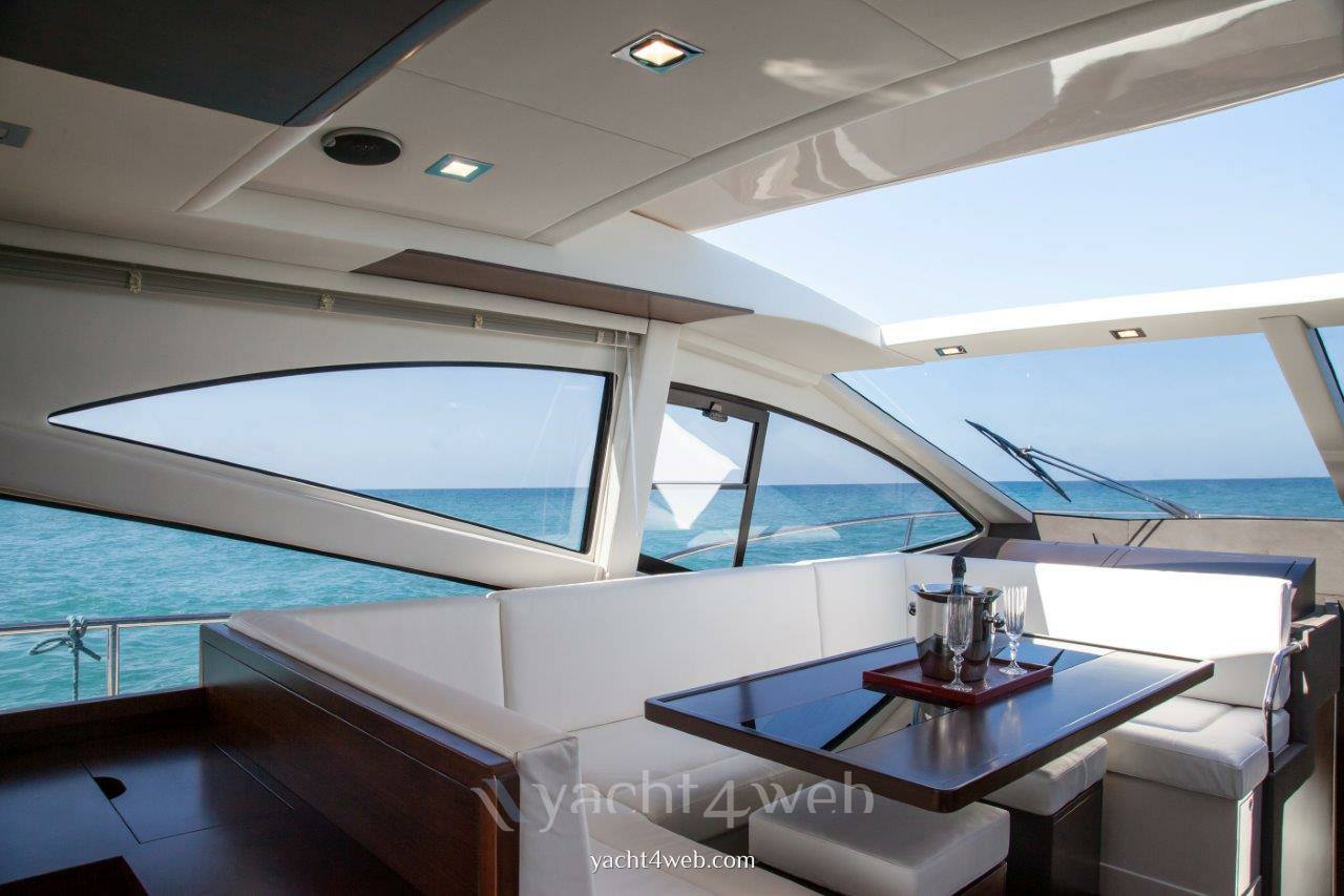 Queens yachts Queens 50 hard top new Inside
