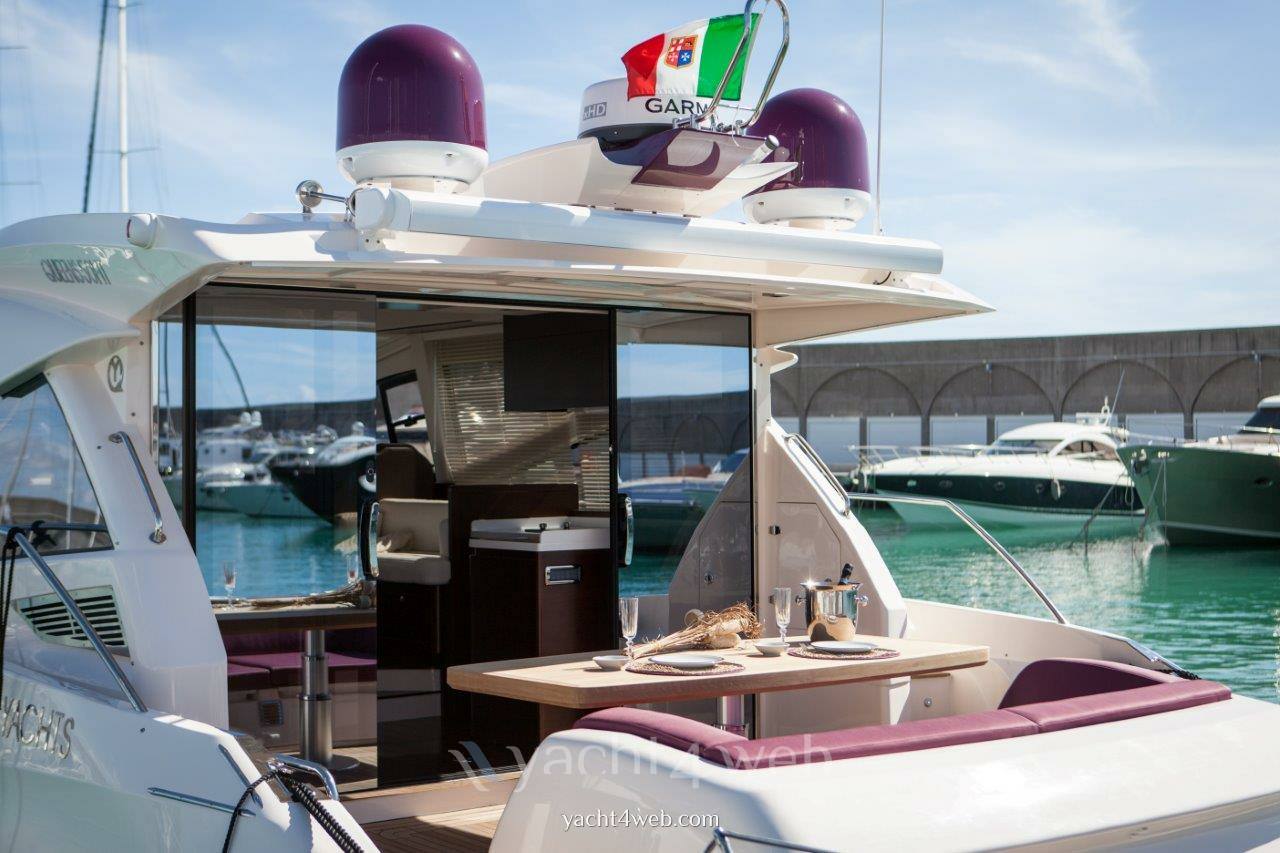 Queens yachts Queens 50 hard top new Exterior