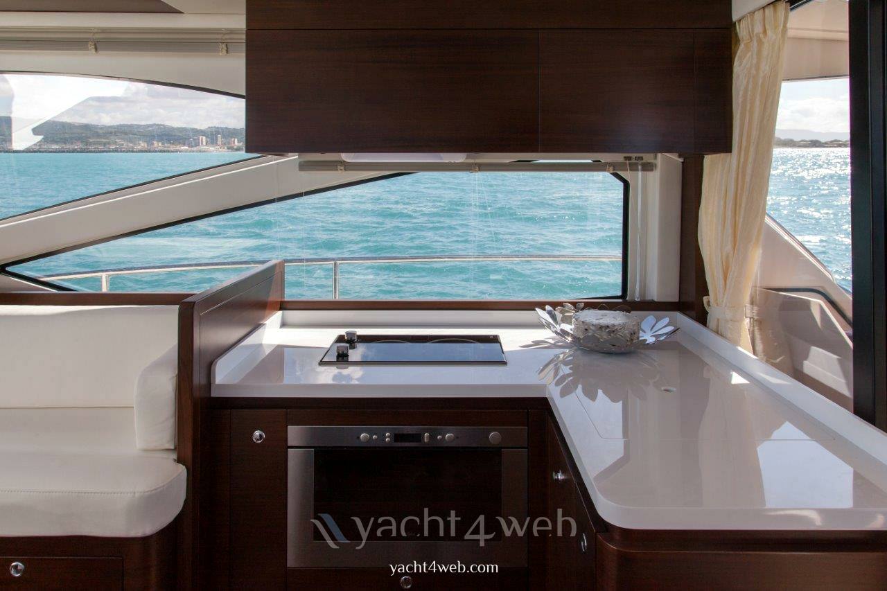 Queens yachts Queens 50 hard top new Inside