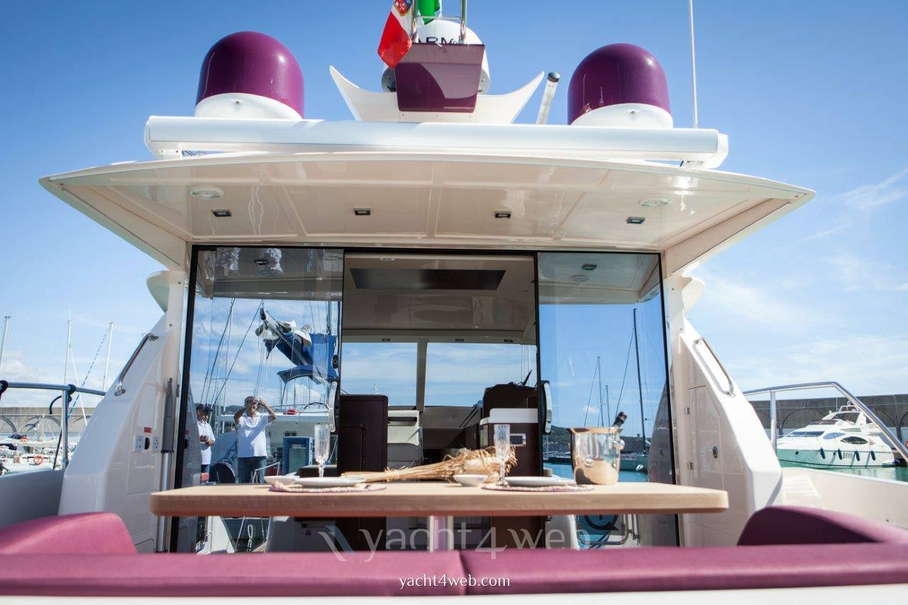 Queens yachts Queens 50 hard top new Exterior