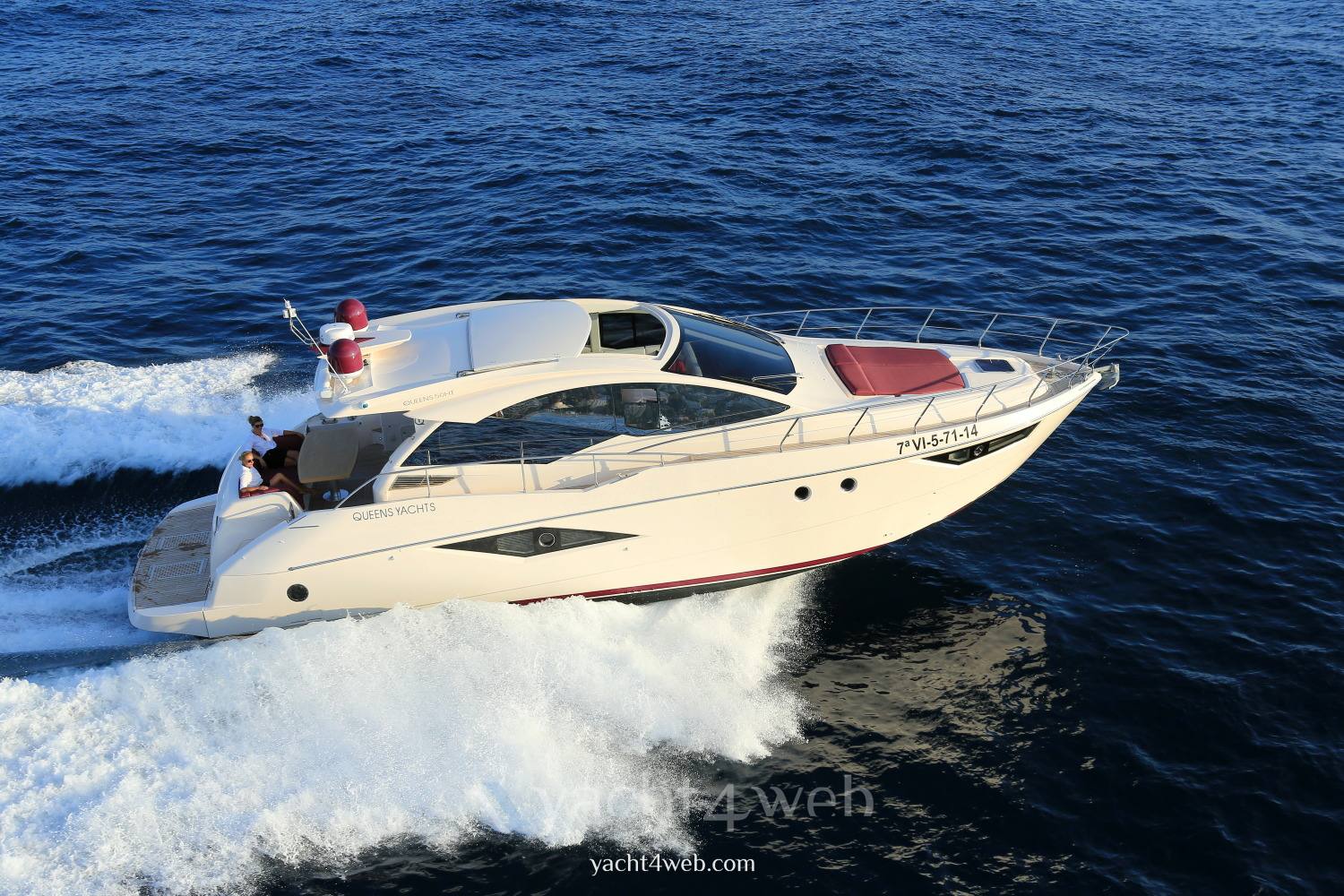 Queens yachts Queens 50 hard top new Exterior