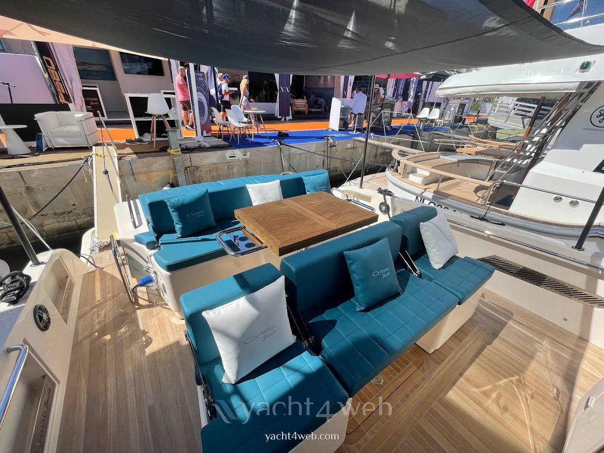 Cayman yachts 400 walk around