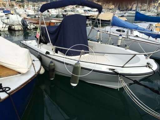 Boston whaler Boston whaler Outrage 19