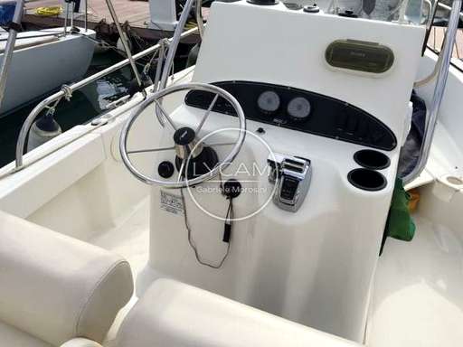 Boston whaler Boston whaler Outrage 19