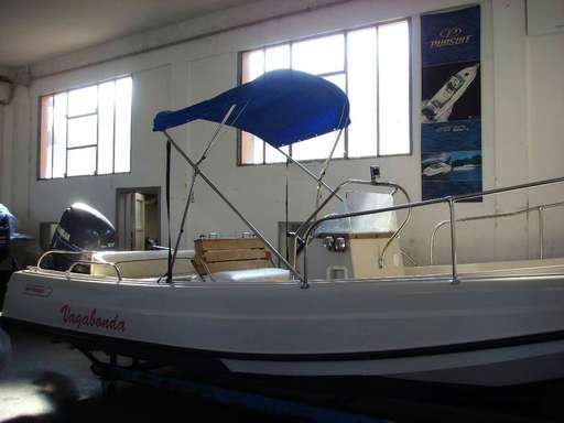 Boston whaler Boston whaler Outrage 21