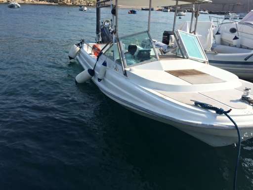 Boston whaler Boston whaler Revenge 21