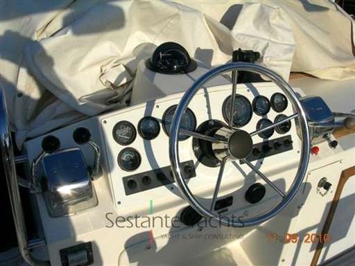 Bertram Yacht Bertram Yacht 33' SF