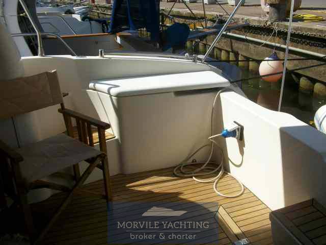 Azimut 36 Exterior: detail