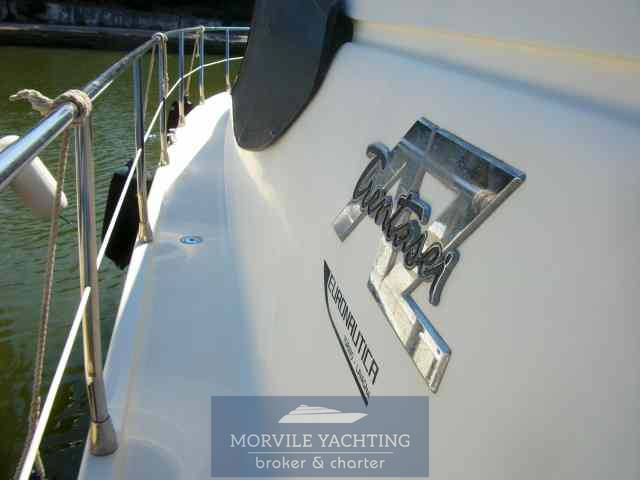 Azimut 36 Exterior: detail