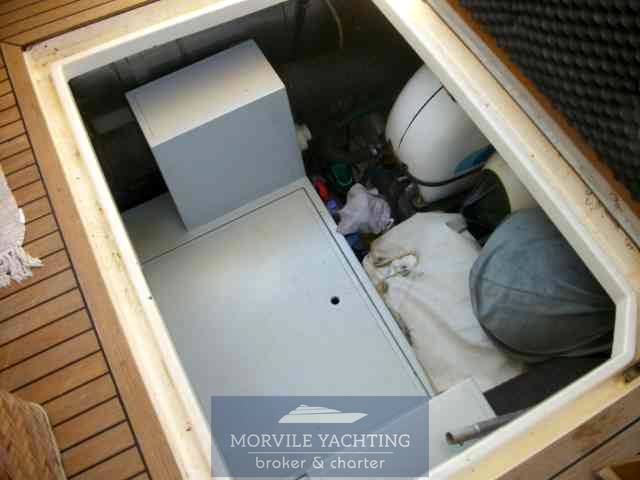 Azimut 36 Exterior: detail