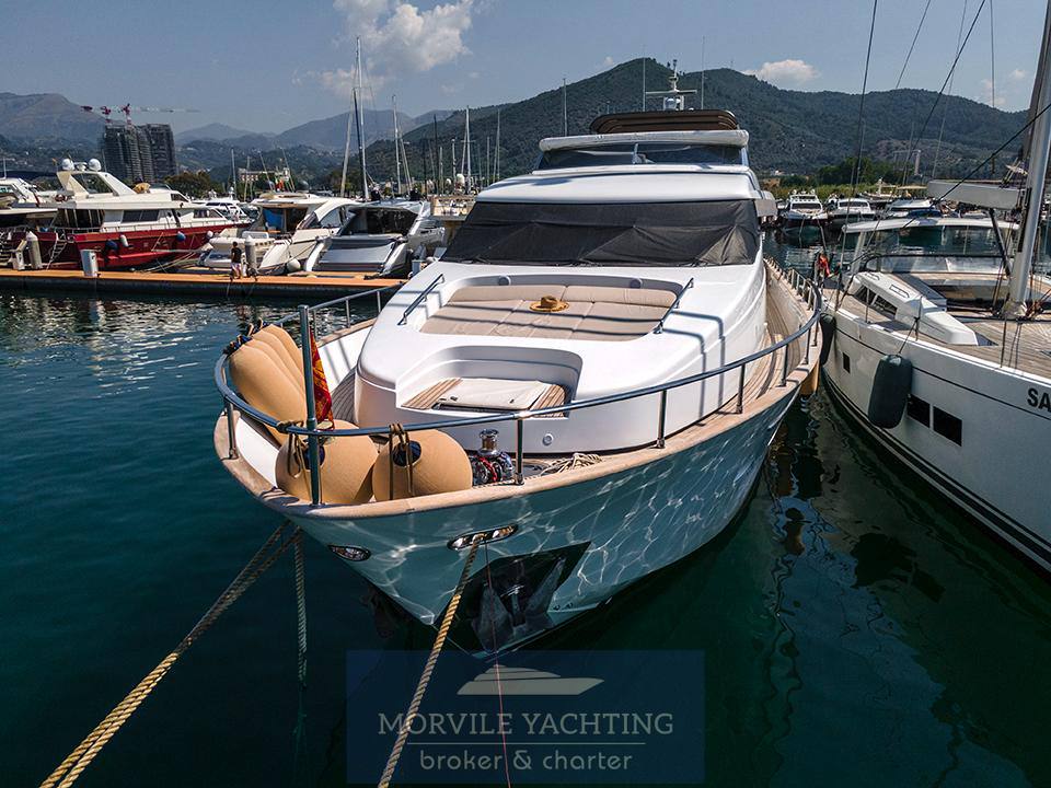 Sanlorenzo Sl82