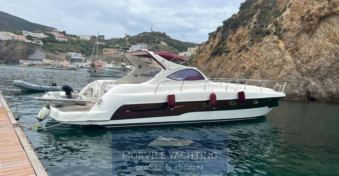 Composit 41.5 Motor boat used for sale