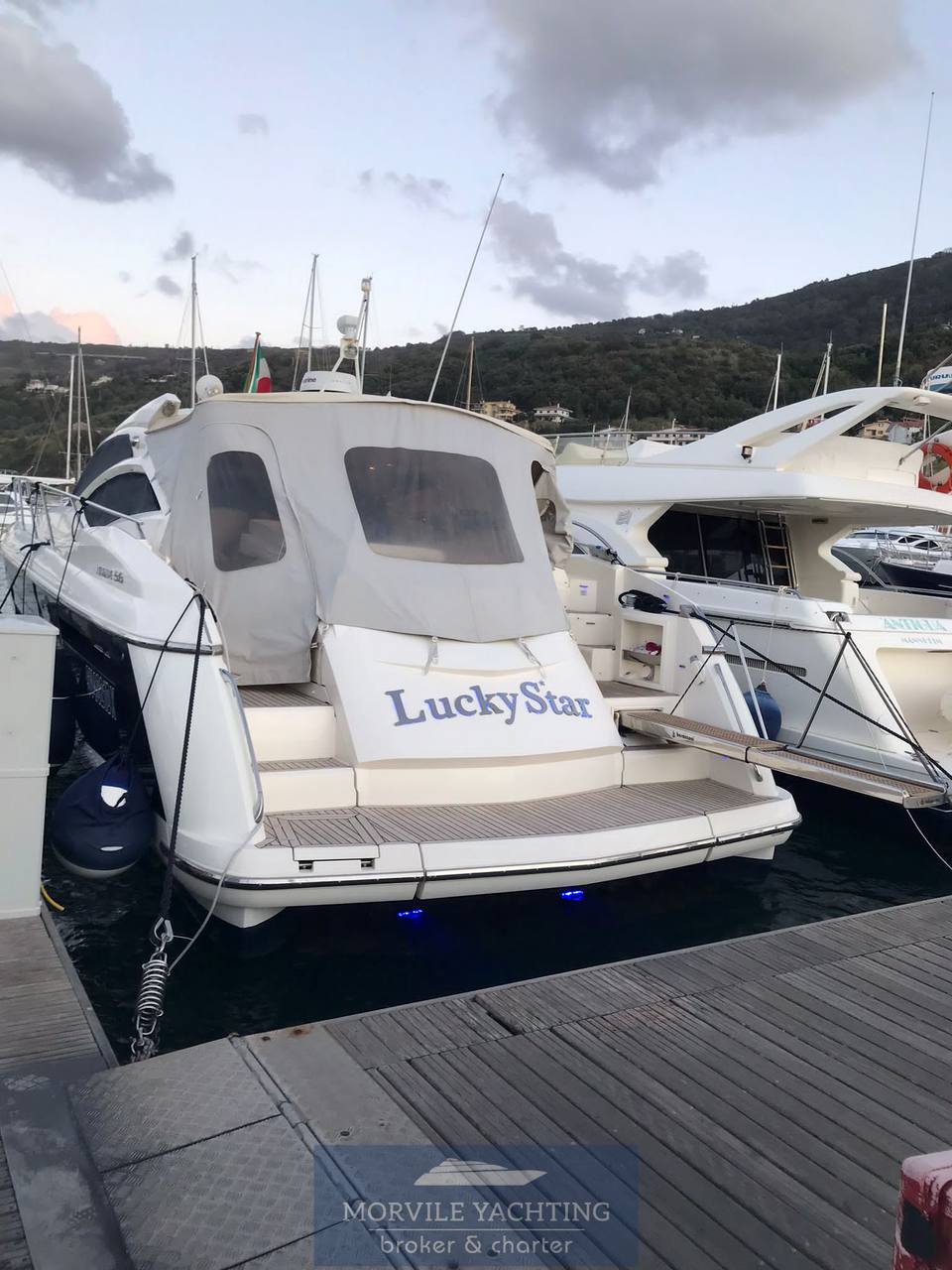 Absolute 56 ht Motor boat used for sale