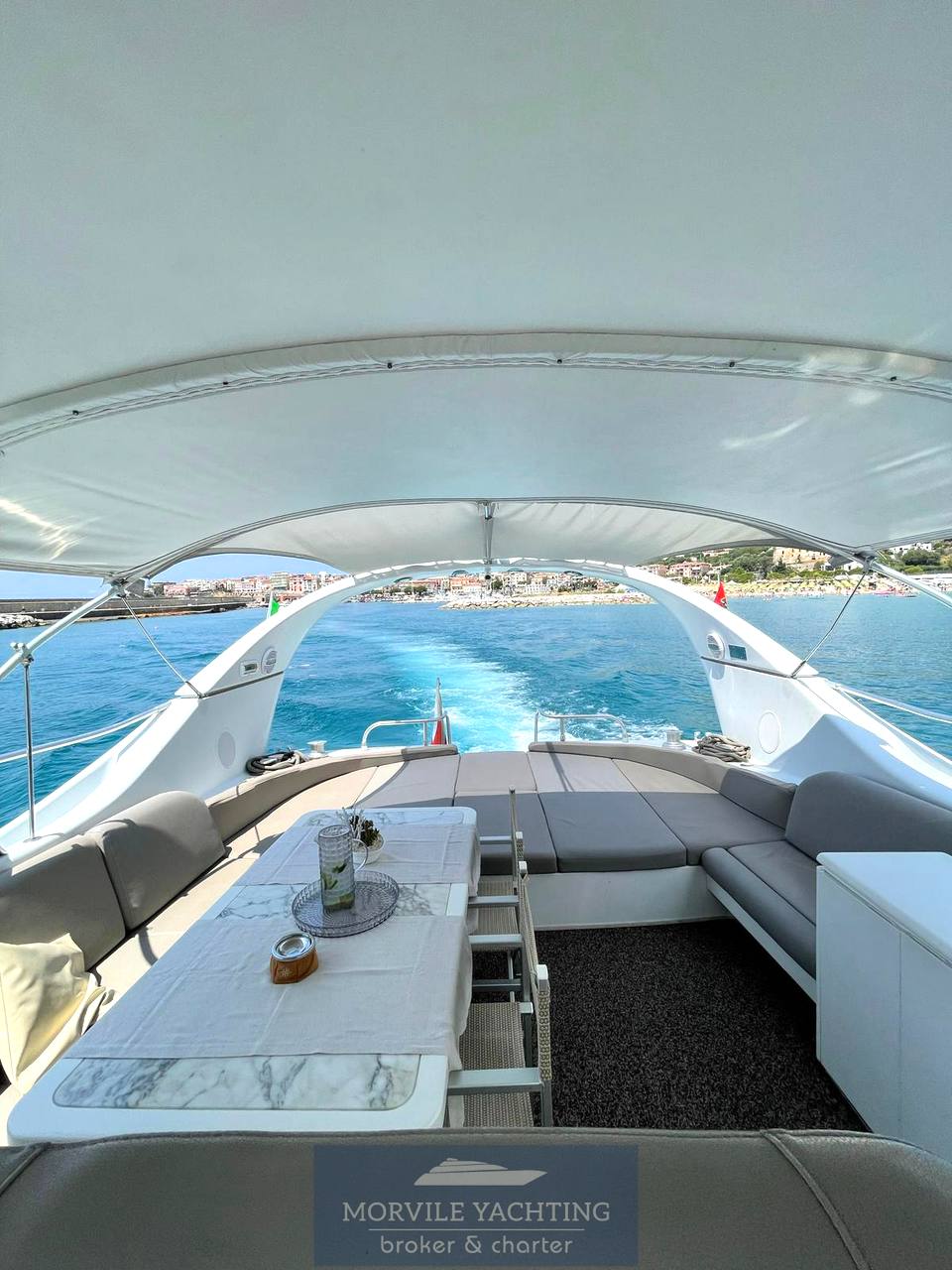 Overmarine Mangusta 65 Motorboot gebraucht zum Verkauf