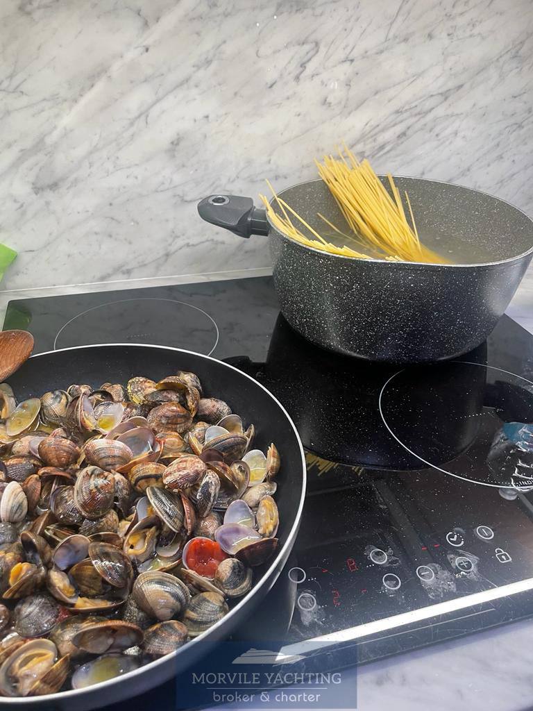 Overmarine Mangusta 65 Foto