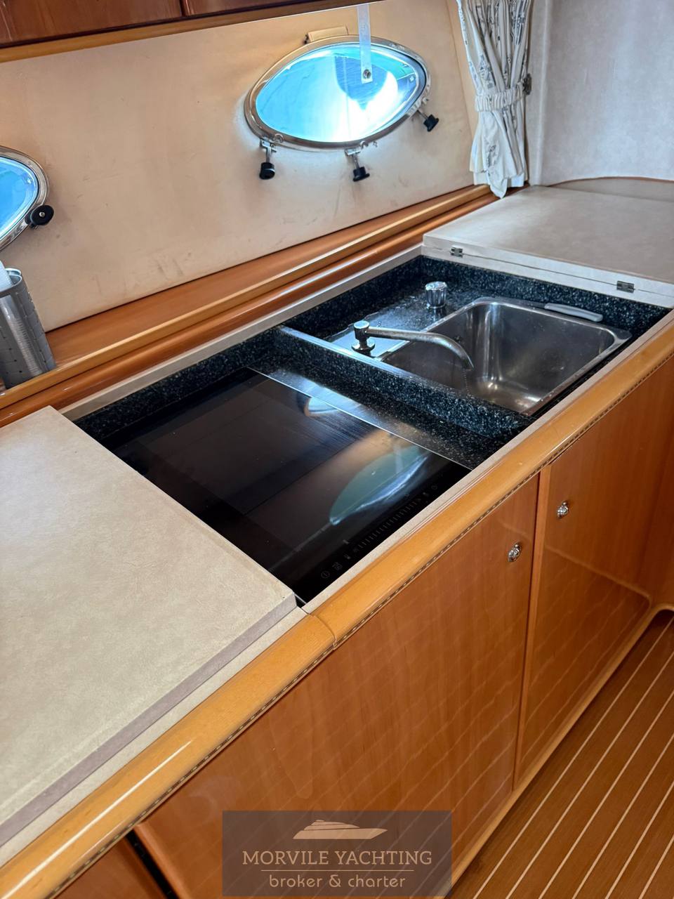 Princess V65 Barca a motore charter