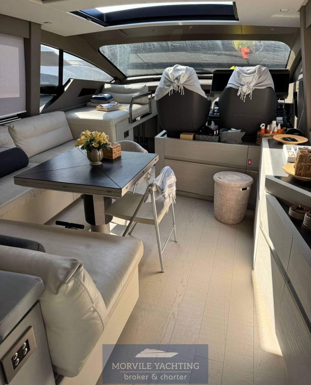Pershing 7 x Photo