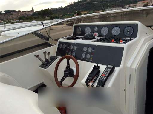 Benetti Benetti 37